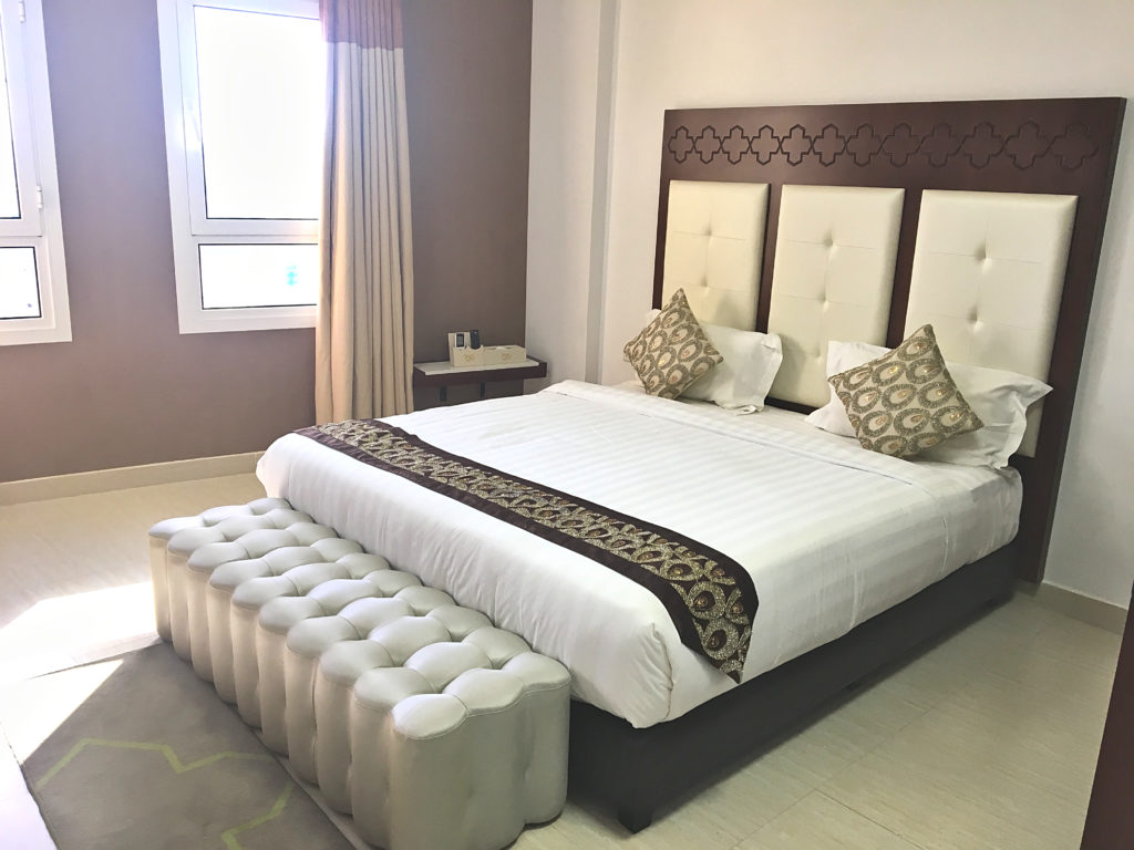 Zaki Hotel Apartments - Sur Ras al Jinz Wadi Shab - Zimmer Apartment Bett